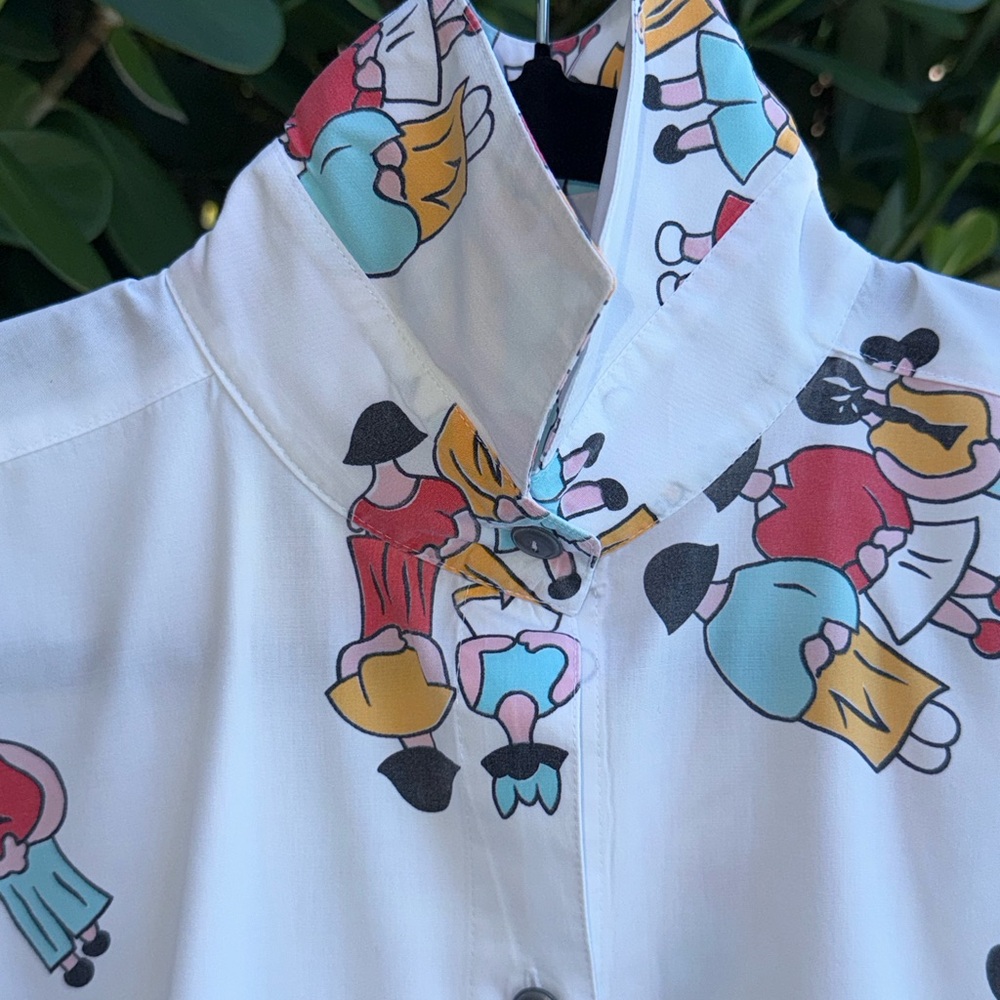 Diane Von Furstenberg White Button-Down Shirt with Multicolor Graphic Print
